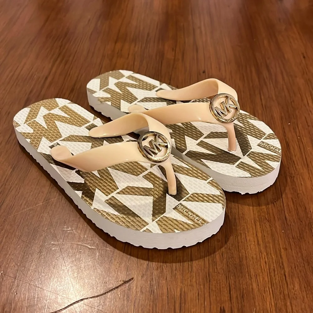 Michael Kors Jetset Flip Flops Sandals Shoes new Girls Youth Sizes DISCOLORED